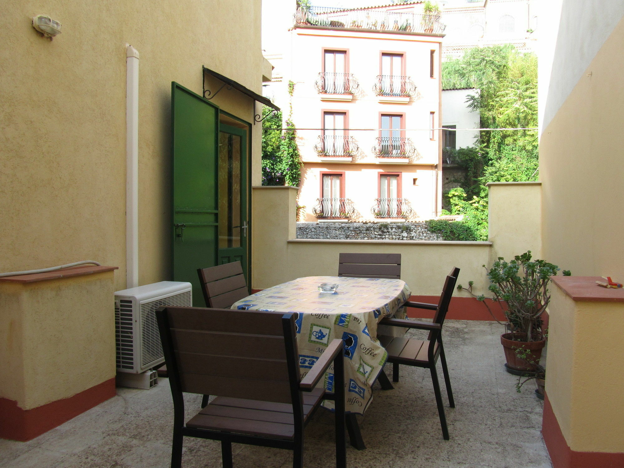 Comeinsicily - Al Teatro Apartment Taormina Exterior photo